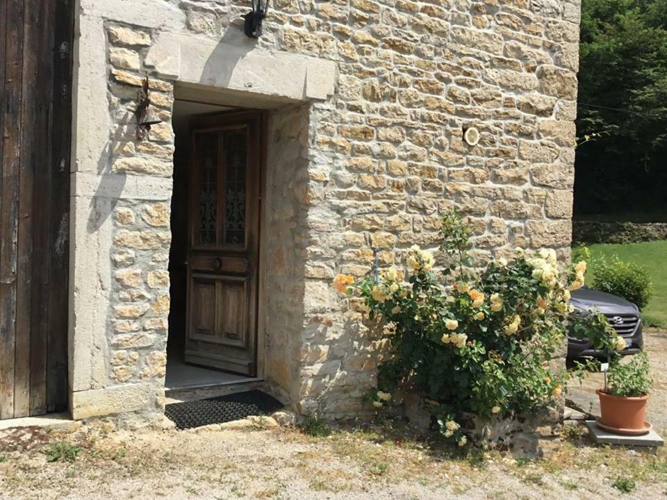 La Ferme De Montard Bed & Breakfast Montmorot Exterior foto